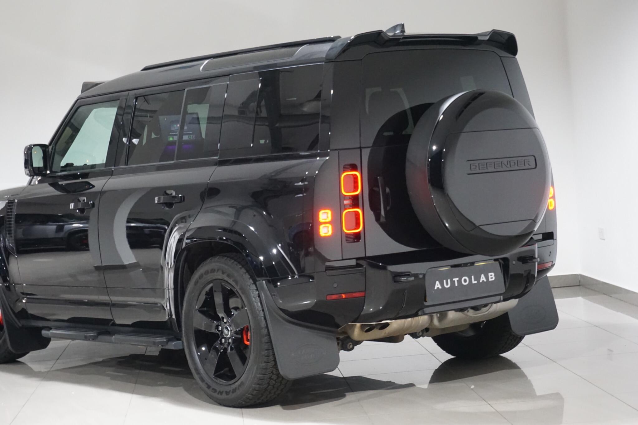 Land Rover Defender 110 3.0 D350 MHEV X-Dynamic SE SUV 5dr Diesel Auto 4WD Euro 6 (s/s) (350 ps)